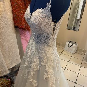 Essence of Australia wedding dress